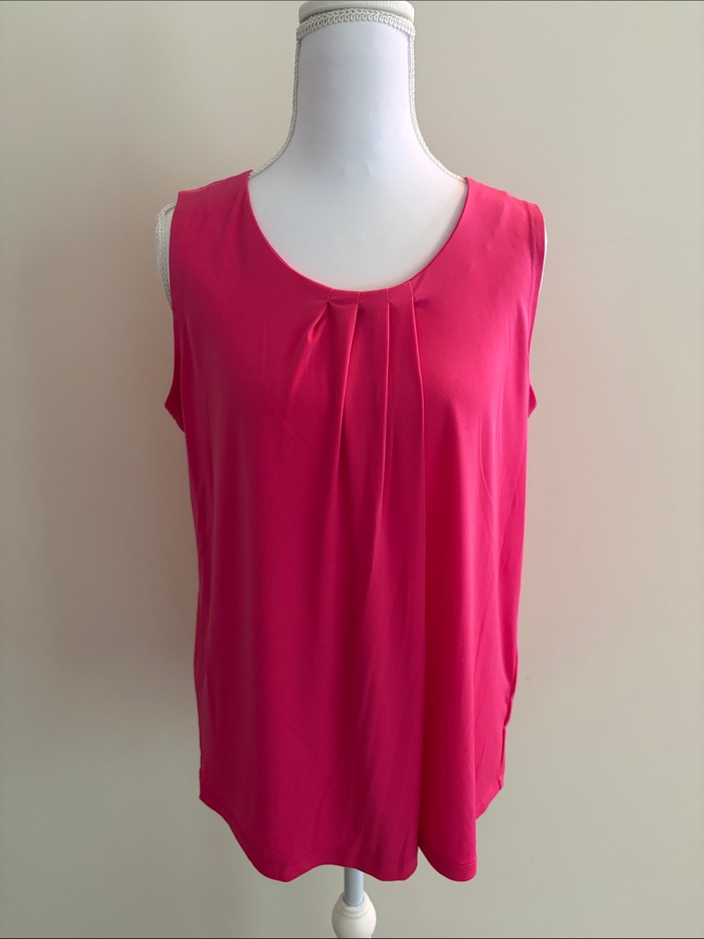Women’s Sleeveless Pleat Front Top - Hot Pink - Anne Klein